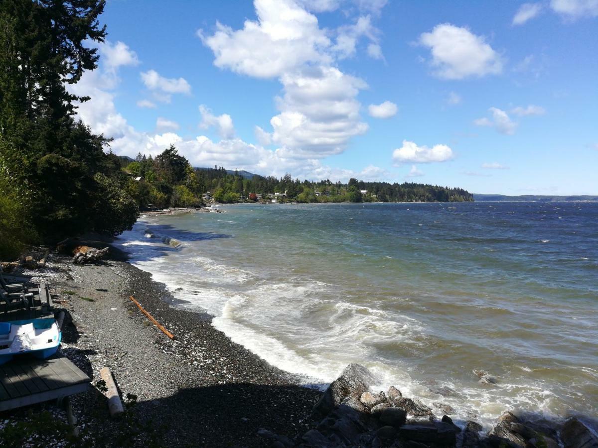 Vancouver Island Castle Cove Inn Чемейнус Экстерьер фото